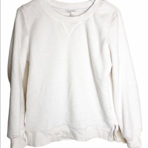 Fuzzy white sweatshirt